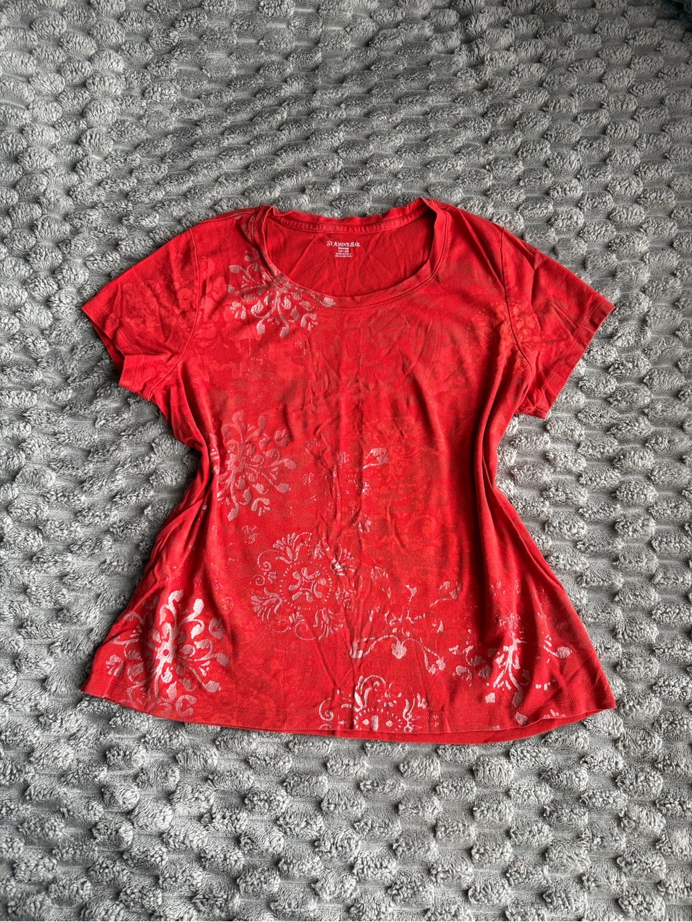 Y2K St. John's Bay Red Floral Graphic Tee Scoop Neck Top